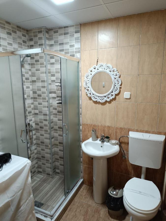 Finesi Apartments 3 أوهغيد المظهر الخارجي الصورة